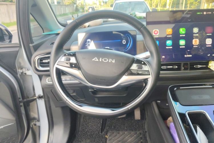 Used AION V 2023 Plus 80 Smart Technology Edition Ternary Lithium Steering Wheel