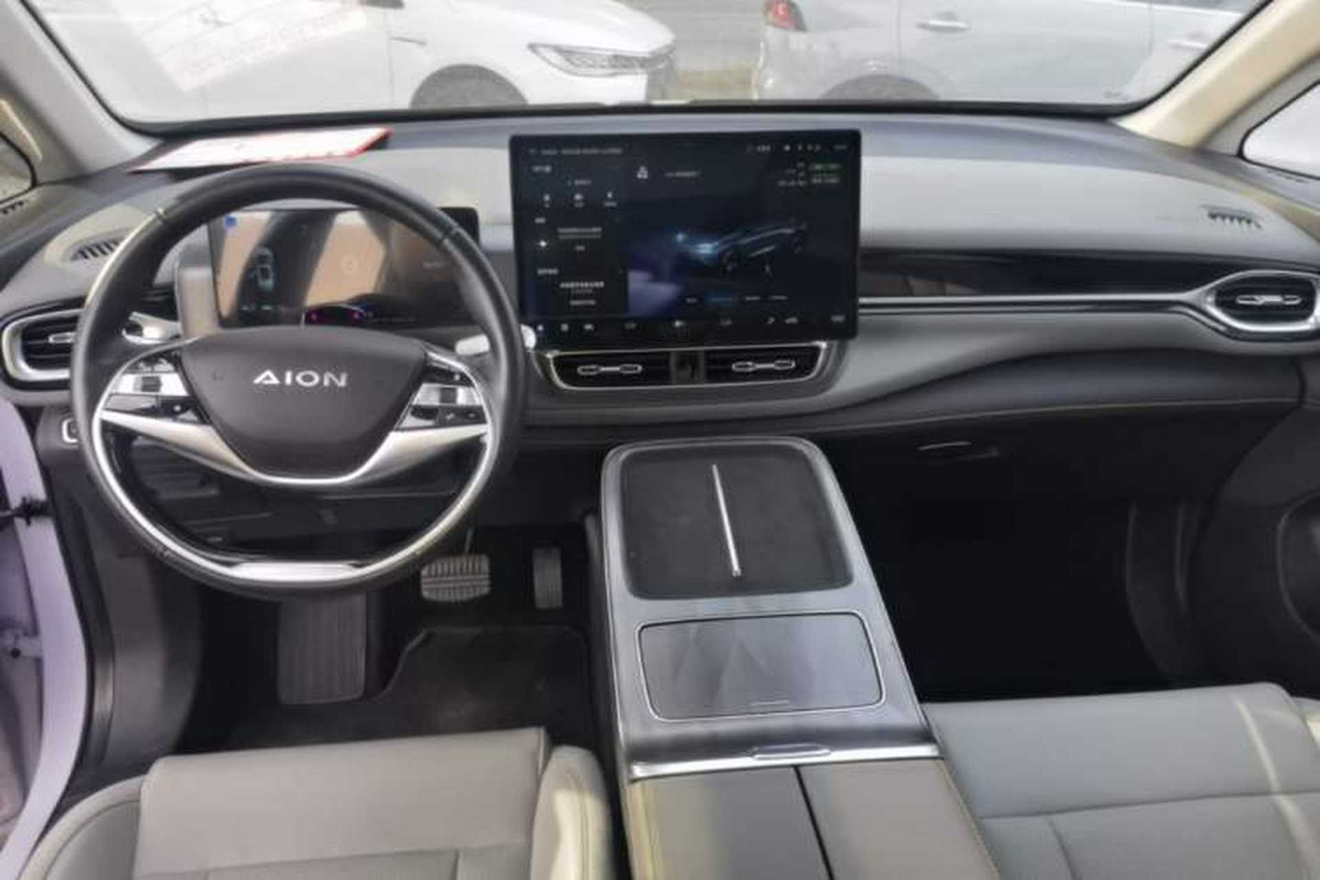 Used AION V 2023 Plus 70 Smart Tech Edition Ternary Lithium Center Console