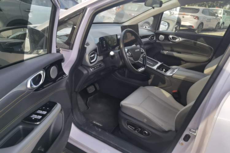 Used AION V 2023 Plus 70 Smart Tech Edition Ternary Lithium Driver Seat