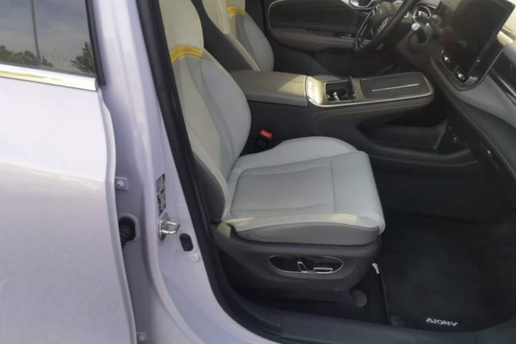 Used AION V 2023 Plus 70 Smart Tech Edition Ternary Lithium Right Front Seat