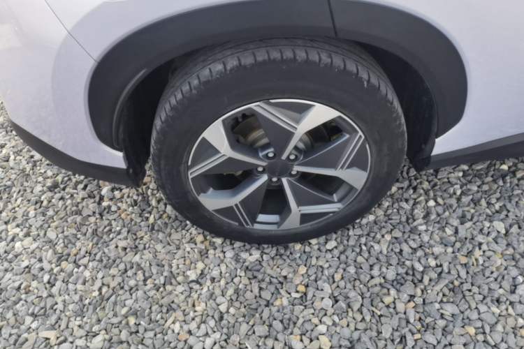 Used AION V 2023 Plus 70 Smart Tech Edition Ternary Lithium Right Rear Wheel Hub