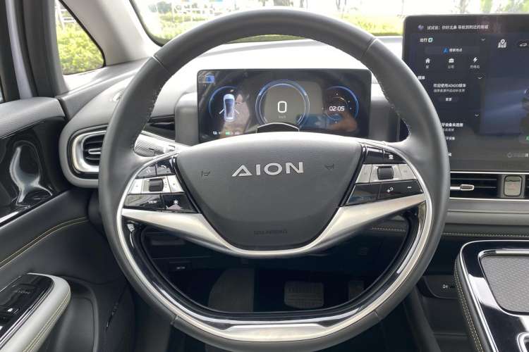 Used AION V 2023 Plus 70 Smart Enjoyment Seven-Seater Edition Ternary Lithium Steering Wheel