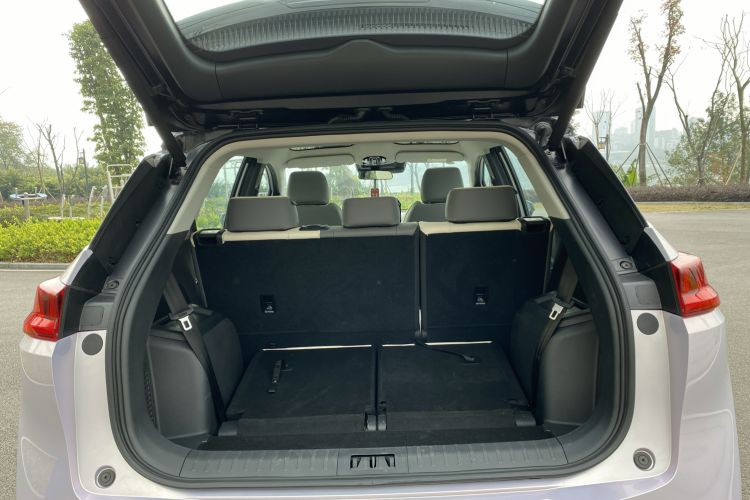 Used AION V 2023 Plus 70 Smart Enjoyment Seven-Seater Edition Ternary Lithium Trunk