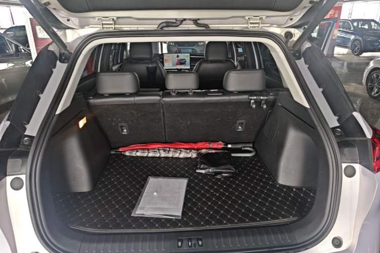 Used AION V 2023 Plus 70 Smart Tech Edition Ternary Lithium Trunk