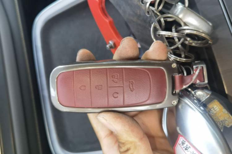 Used AION V 2023 Plus 70 Smart Tech Edition Ternary Lithium Vehicle Key