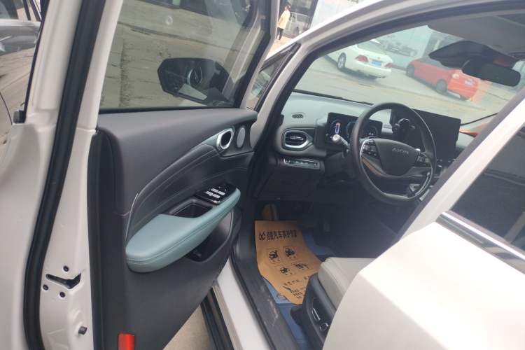 Used AION V 2023 Plus 80 Smart Technology Edition Ternary Lithium Left Front Door Interior