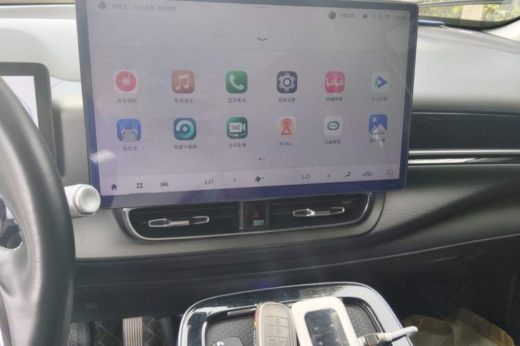 Used AION V 2023 Plus 70 Smart Edition Ternary Lithium Audio And AC Panel