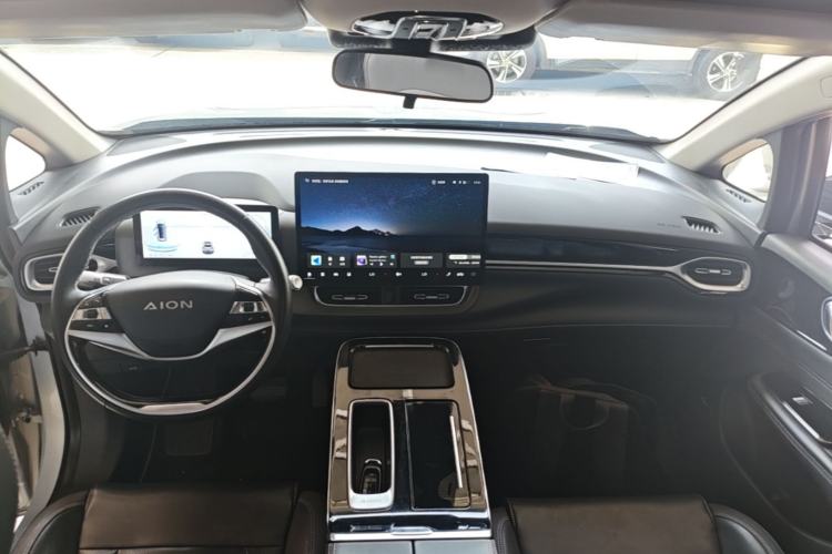 Used AION V 2023 Plus 70 Smart Edition Ternary Lithium Center Console
