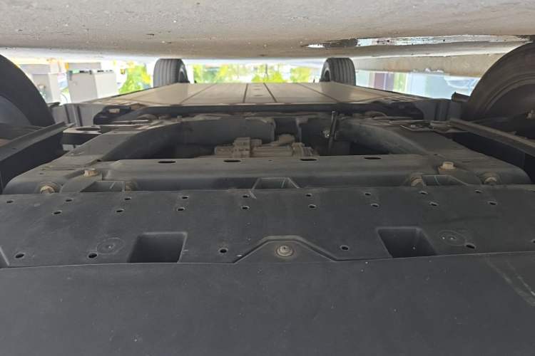 Used AION V 2023 Updated Plus 70 Intelligent Edition Ternary Lithium Chassis Front
