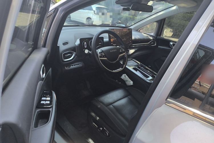 Used AION V 2023 Plus 70 Smart Enjoyment Seven-Seater Edition Ternary Lithium Driver Seat