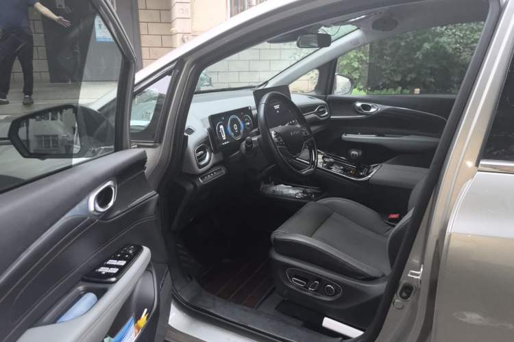 Used AION V 2023 Plus 80 Smart Technology Edition Ternary Lithium Driver Seat