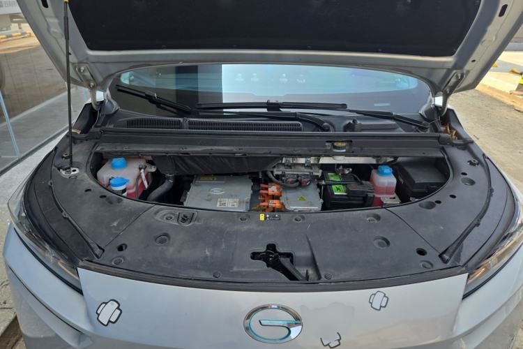 Used AION V 2023 Updated Plus 70 Intelligent Edition Ternary Lithium Engine Bay