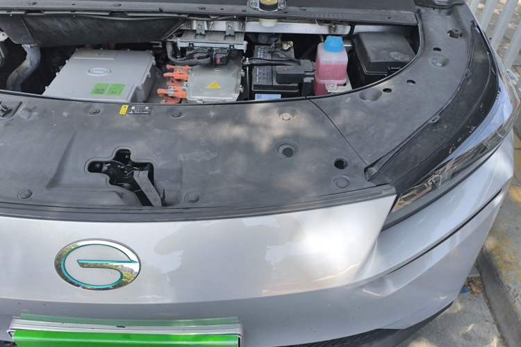 Used AION V 2023 Plus 70 Smart Enjoyment Seven-Seater Edition Ternary Lithium Engine Bay Left