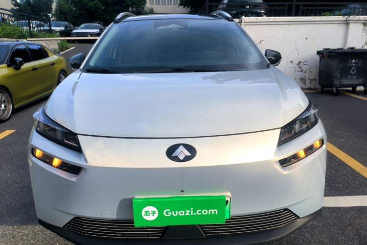 Used AION V 2023 Plus 70 Super Fast Charging Version Ternary Lithium Front