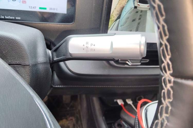 Used AION V 2023 Plus 70 Smart Tech Edition Lithium Iron Phosphate Gear Lever