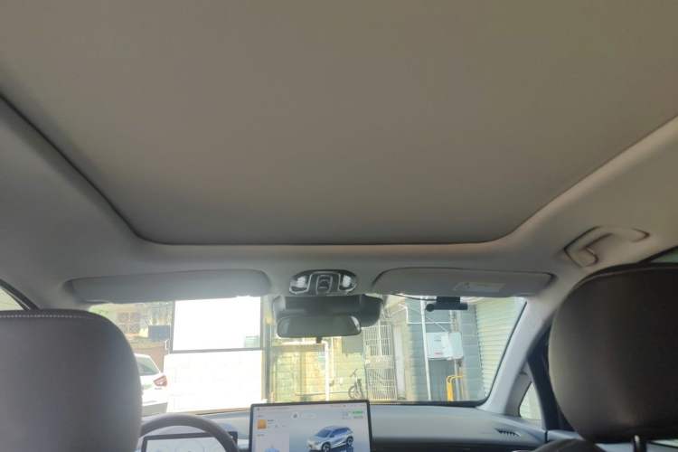 Used AION V 2023 Plus 70 Smart Tech Edition Lithium Iron Phosphate Headliner