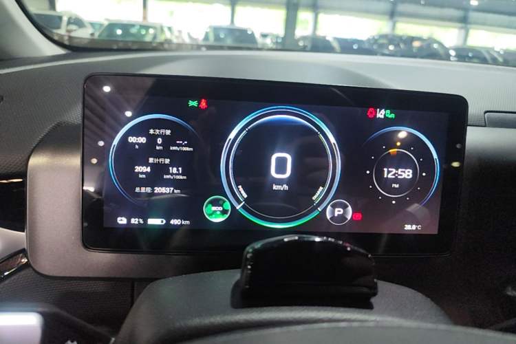 Used AION V 2023 Plus 70 Seven-seater Business Edition Instrument Cluster