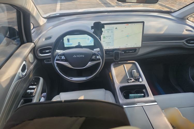 Used AION V 2023 Plus 80 Smart Technology Edition Ternary Lithium Interior 2