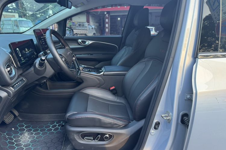 Used AION V 2023 Plus 80 Smart Technology Edition Ternary Lithium Interior 3