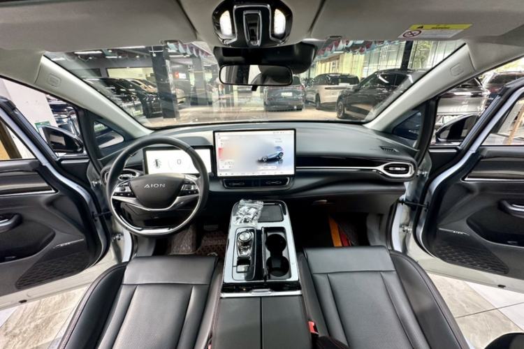 Used AION V 2023 Updated Plus 70 Intelligent Edition Lithium Iron Phosphate Interior 7