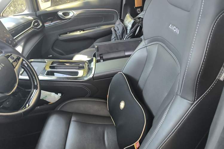 Used AION V 2023 Plus 70 Smart Enjoyment Seven-Seater Edition Ternary Lithium Left Front Seat