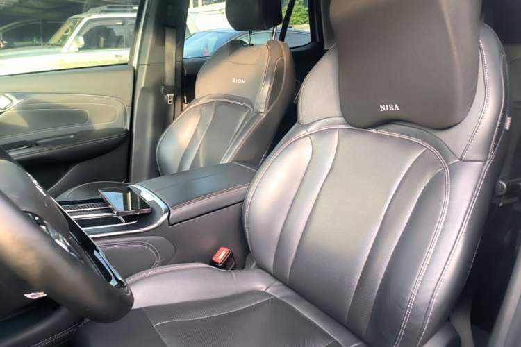 Used AION V 2023 Plus 70 Super Fast Charging Version Ternary Lithium Left Front Seat
