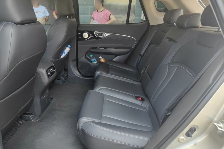 Used AION V 2023 Plus 70 Smart Tech Edition Lithium Iron Phosphate Left Rear Seat