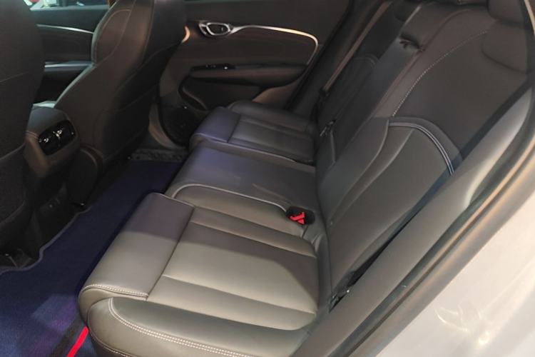 Used AION V 2023 Plus 70 Seven-seater Business Edition Left Rear Seat