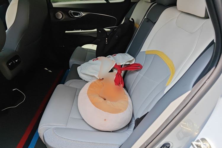 Used AION V 2023 Plus 80 Smart Technology Edition Ternary Lithium Left Rear Seat