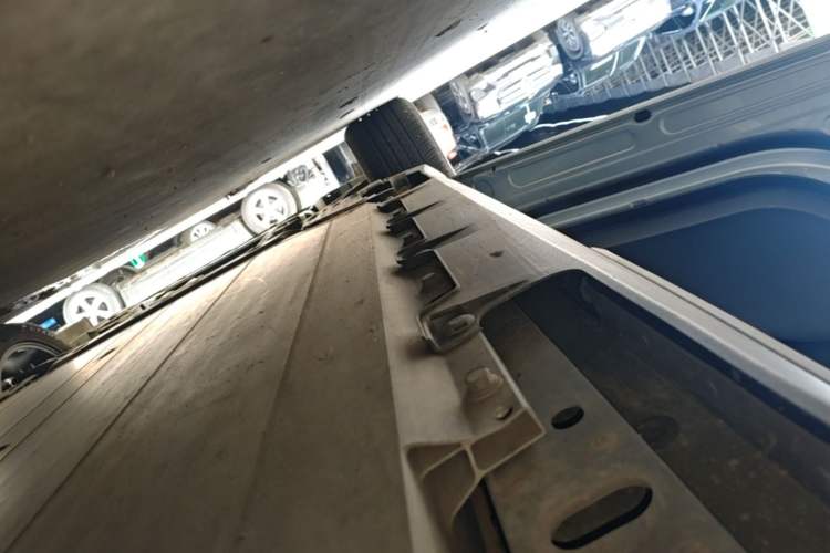 Used AION V 2023 Plus 70 Smart Edition Ternary Lithium Left Side Sill