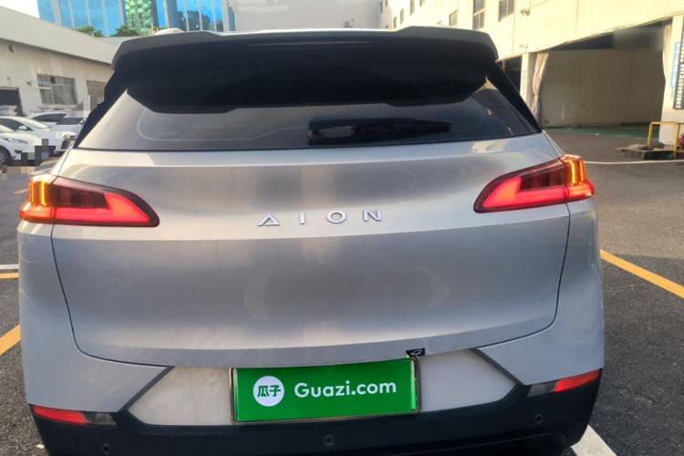 Used AION V 2023 Plus 70 Super Fast Charging Version Ternary Lithium Rear