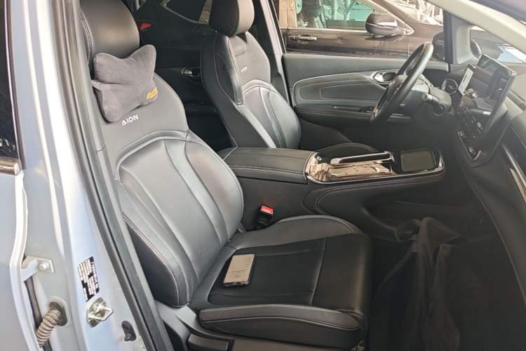 Used AION V 2023 Plus 70 Smart Edition Ternary Lithium Right Front Seat