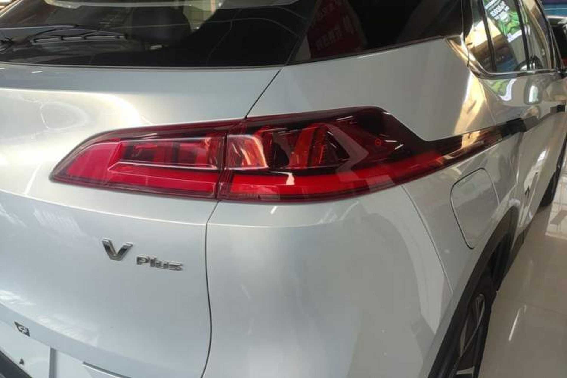 Used AION V 2023 Plus 70 Smart Tech Edition Lithium Iron Phosphate Right Rear Taillight