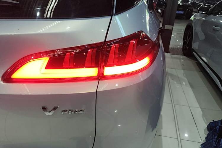 Used AION V 2023 Plus 70 Seven-seater Business Edition Right Rear Taillight