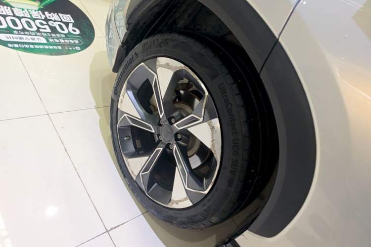 Used AION V 2023 Plus 80 Executive Edition Ternary Lithium Right Rear Wheel Hub