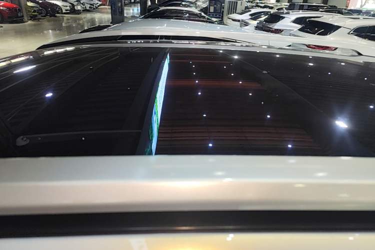 Used AION V 2023 Plus 70 Seven-seater Business Edition Roof