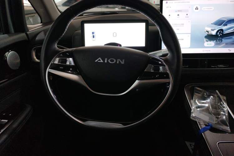 Used AION V 2023 Plus 70 Smart Tech Edition Lithium Iron Phosphate Steering Wheel