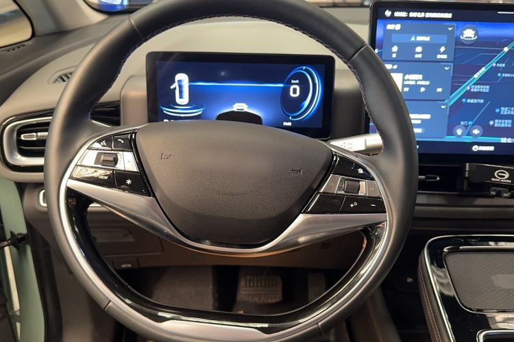 Used AION V 2023 Plus 80 Smart Technology Edition Ternary Lithium Steering Wheel