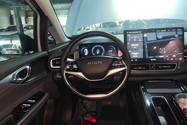 Used AION V 2023 Plus 70 Seven-seater Business Edition Steering Wheel