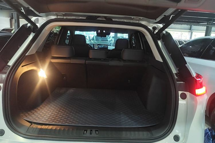 Used AION V 2023 Plus 70 Seven-seater Business Edition Trunk