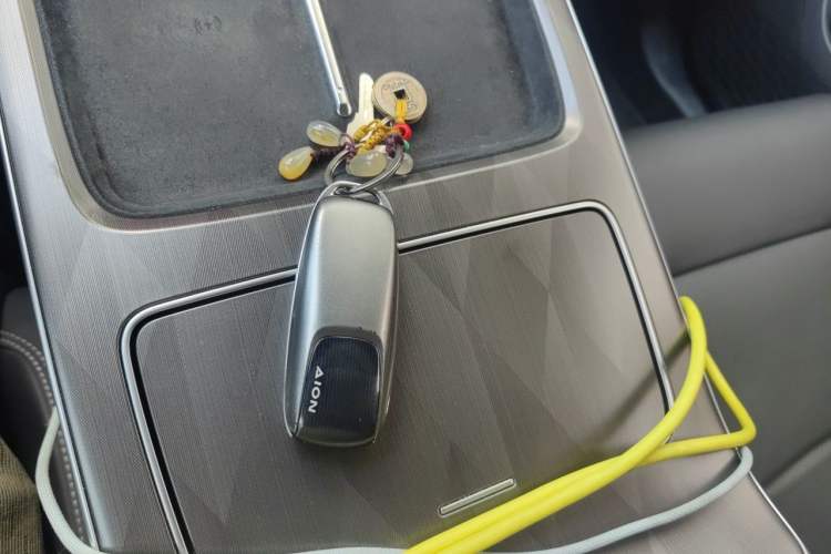 Used AION V 2023 Plus 70 Smart Tech Edition Lithium Iron Phosphate Vehicle Key