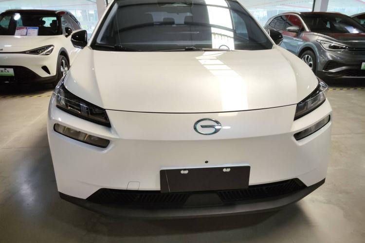 Used AION V 2023 Plus 70 Super Fast Charging Version Ternary Lithium Exterior 1
