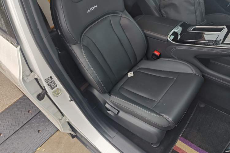 Used AION V 2023 Plus 70 Smart Edition Ternary Lithium Right Front Seat