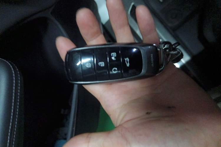 Used AION V 2023 Plus 70 Smart Edition Lithium Iron Phosphate Vehicle Key