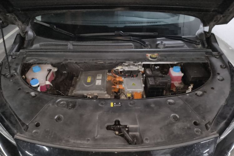Used AION V 2024 Plus 70 Star Edition Lithium Iron Phosphate Engine Bay