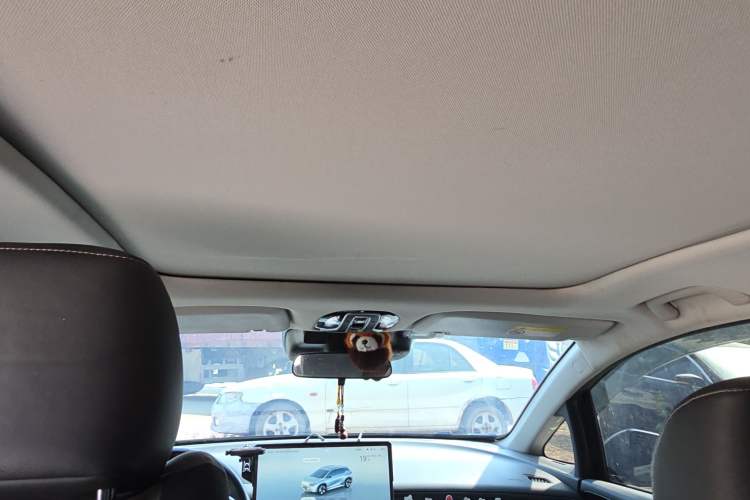 Used AION V 2024 Plus 70 Smart Edition Ternary Lithium Headliner