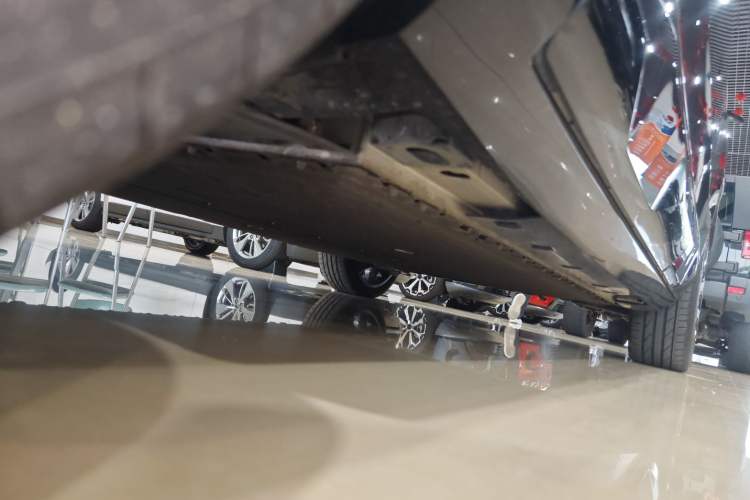 Used AION V 2024 Aion Tyrannosaurus 650 LiDAR Edition Left Side Sill