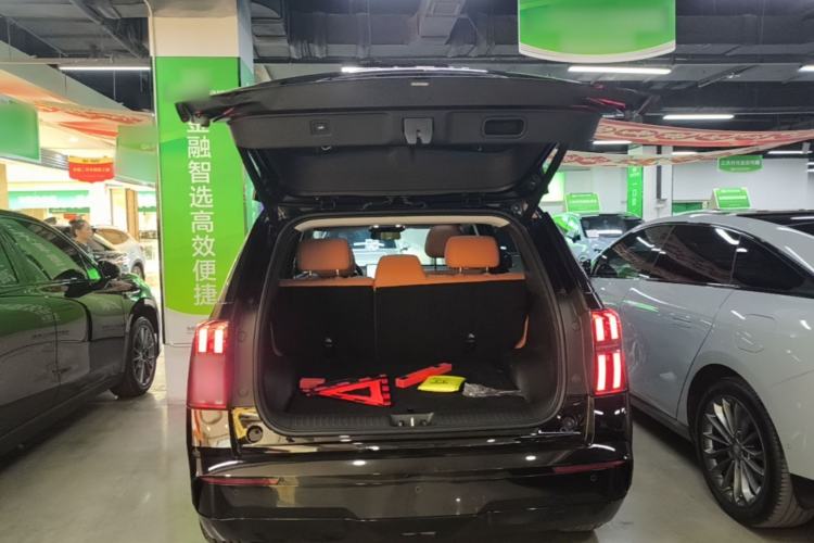 Used AION V 2024 Aion Tyrannosaurus 650 Smart Premium Edition Trunk