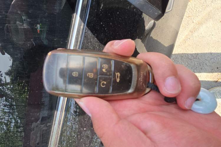 Used AION V 2024 Plus 70 Smart Edition Ternary Lithium Vehicle Key