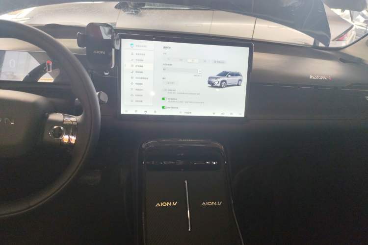 Used AION V 2024 Aion Tyrannosaurus 520 Smart Luxury Edition Audio And AC Panel